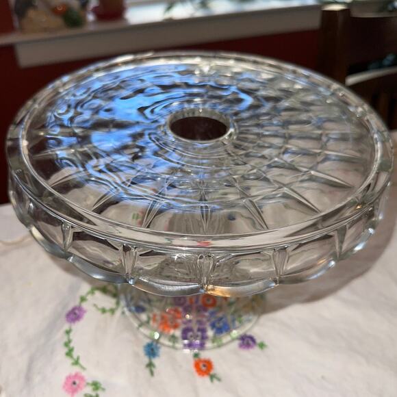 Vintage Indiana Glass 10” Round Constellation Cake Stand With Rum Well - Picture 5 of 9
